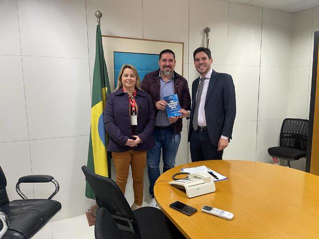 Diretoria da APEP se reúne com o Secretário de Administração e da Previdência do Paraná
