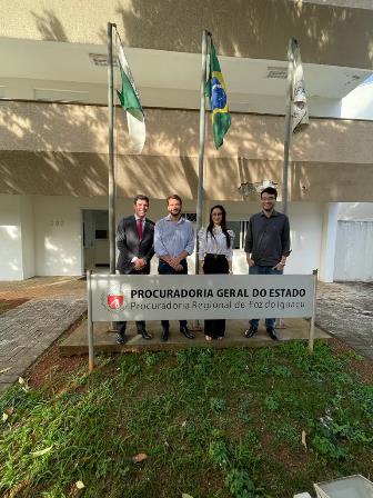 Leia mais sobre o artigo APEP visita a sede da Procuradoria-Geral do Estado na Regional de Foz do Iguaçu