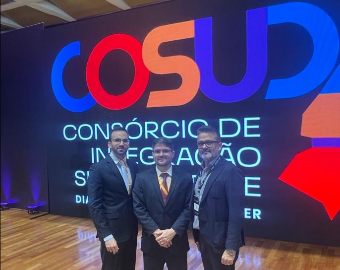 Leia mais sobre o artigo Procuradores do Estado do Paraná participam do 10º Encontro do Consórcio de Integração Sul e Sudeste (Cosud)